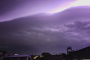 Un fuerte temporal afectó la zona del AMBA y La Plata