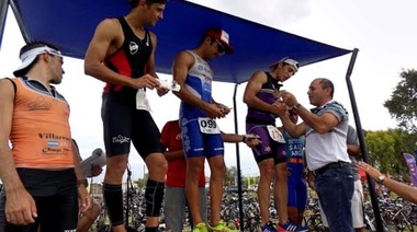 El Triatlón de Ensenada convocó a 400 atletas