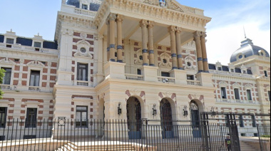 La Provincia postergó para el próximo lunes la reunión con los gremios docentes y estatales