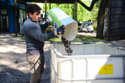 Promueven el reciclaje de pilas y aceite vegetal en La Plata