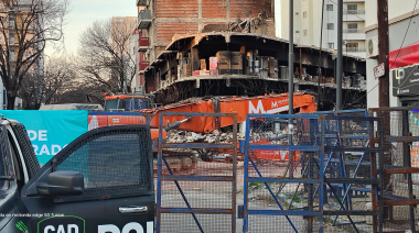 A un mes del incendio en Aloise Tecno en La Plata, aguardan un informe técnico para continuar con la demolición
