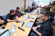 El gobierno bonaerense mantendrá este martes una reunión "informativa" con los gremios estatales