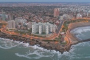 En Mar del Plata ya se vive el último fin de semana largo del año, con una ocupación superior al 80 por ciento