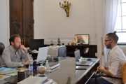 El ministro de Economía bonaerense se reunió con los gremios estatales de la 10.430 para dar inicio a las paritarias