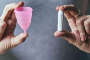Presentaron un proyecto para que en La Plata se entreguen elementos de gestión menstrual de forma gratuita a estudiantes