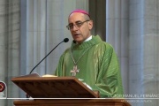 En una dura homilía, el obispo "Tucho" Fernández señaló que "al Papa le han inventado que guardaba la plata de Cristina en el Vaticano”