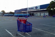 Este lunes 25 cerrarán las cadenas de supermercados en todo el partido de La Plata