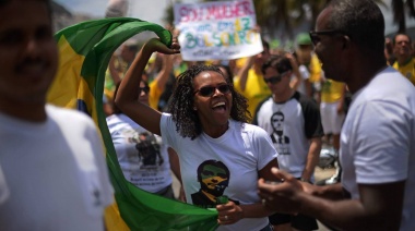 En Brasil el 56% de la población se declara negra, pero apenas ocupa el 26% de las bancas de la Cámara de Diputados