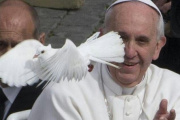 Alak, Garro y Píparo se expresaron en redes por la muerte del Papa Francisco