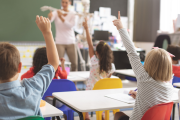 Los colegios privados aumentarán sus cuotas un 16,38 % en marzo
