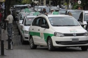 Un grupo de taxistas de La Plata moviliza este martes a la Gobernación bonaerense por la falta de GNC