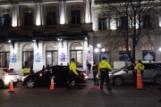 Agentes municipales de La Plata desplegaron controles de tránsito en Villa Elisa y Plaza San Martín
