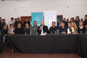 Alak conformó la Junta Comunal de Tolosa y anunció obras