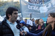 Los docentes universitarios podrían quedarse sin "reaseguro salarial" y desde ADULP criticaron a la conducción de la CONADU