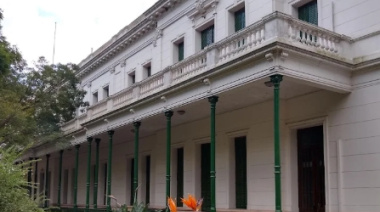 Docentes universitarios de La Plata realizan un nuevo paro
