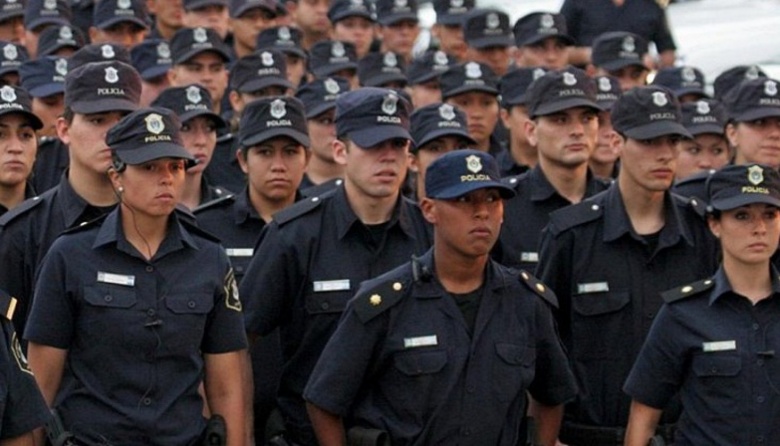Los policías bonaerenses también recibirán un aumento salarial del 60 % anual