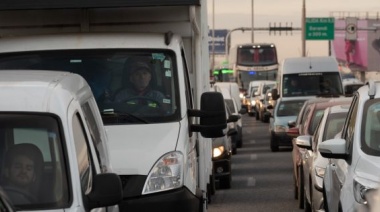 Demoras en la Autopista Buenos Aires La Plata por una protesta de choferes