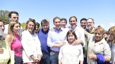 Santilli, Manes y Ocaña presentaron sus propuestas de campaña en La Plata acompañados de candidatos locales