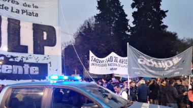La Universidad Nacional de La Plata marchó por salarios dignos y en defensa de la educación pública