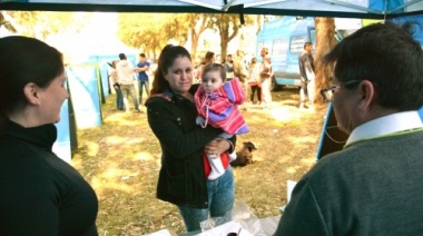En La Plata lanzan “Nos vemos en el barrio”, un programa para realizar trámites y consultas cerca de casa