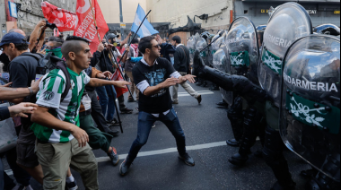 La Policía de la Ciudad detuvo a 89 personas tras la represión en el Congreso
