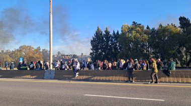 Manifestantes volvieron a cortar la Autopista Buenos Aires La Plata