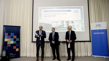 El presidente de YPF, Horacio Marín, fue reconocido como Graduado Ilustre de la UNLP