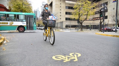 El 5 de diciembre es el Día del Ciclismo en honor a Remigio Saavedra que unió Mendoza con Buenos Aires en bicicleta