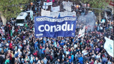 Tras el veto de Milei a la ley de financiamiento universitario, docentes convocaron a un paro