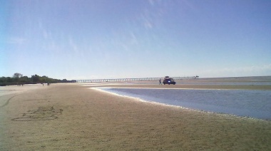 Cesó el alerta por la presencia de cianobacterias en el Río de La Plata y ya no hay riesgo de bañarse en las playas