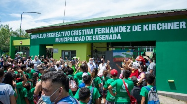 Mario Secco inauguró un complejo recreativo y deportivo que bautizó con el nombre "Cristina Fernández de Kirchner"