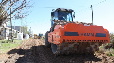 Finalizaron los trabajos de mejorado de la calzada, tareas hidráulicas y de zanjeo en un tramo de la calle 3 de Gonnet