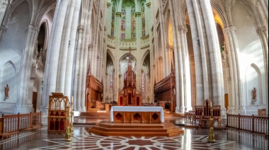 Con más de 150 imágenes desarrollaron una app para recorrer la Catedral de La Plata