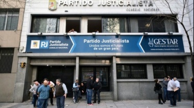 La Junta Electoral del PJ oficializó la lista de CFK e intimó a la de Quintela para que entregue más avales
