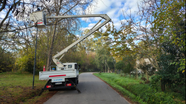 Reemplazaron y repararon luminarias en distintos barrios de La Plata