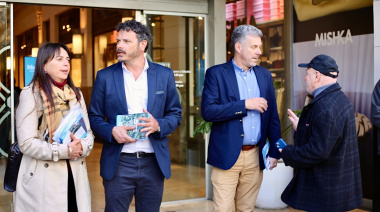 Los candidatos de Alak y Fuerza Patria recorrieron La Plata con el desarrollo local en el centro de la agenda