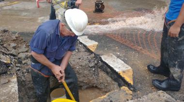 ABSA anunció que este martes 9 arreglará una rotura en la esquina de 50 y 120, La Plata