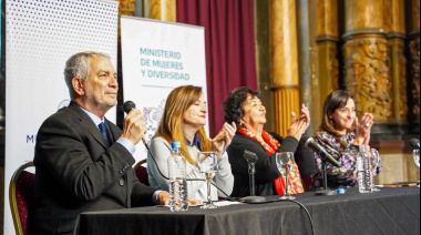 En La Plata presentaron el curso de sensibilización, formación y actualización de la Ley Micaela