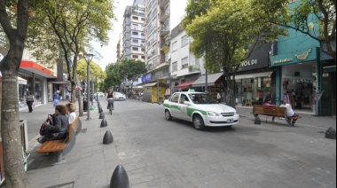 Tensión entre vendedores ambulantes y agentes de Control Ciudadano en la calle 12 de La Plata