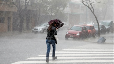 "Aumentó la chance de lluvias y tormentas dispersas para el miércoles y jueves, algunas de las cuales pueden ser fuertes"