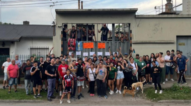 Trabajadores de Acerías Berisso SA de Berisso  denuncian irregularidades en el cobro de sus salarios y la amenaza de despidos