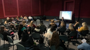 Comenzaron las capacitaciones a las delegadas de los centros comunales de La Plata que asesorarán a mujeres víctimas de violencia de género