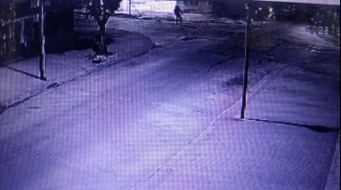 Video: una pelea entre dos jóvenes en un boliche de La Plata terminó con uno de los dos atropellando al otro