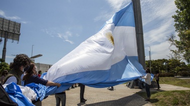 Día de la Bandera: qué pasó desde las insignias patriotas de Macha y de Ayohuma hasta la definitiva celeste y blanca