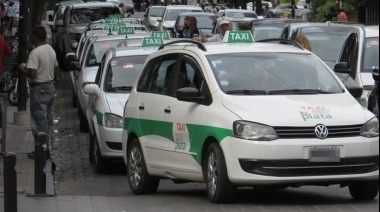 Un grupo de taxistas de La Plata moviliza este martes a la Gobernación bonaerense por la falta de GNC