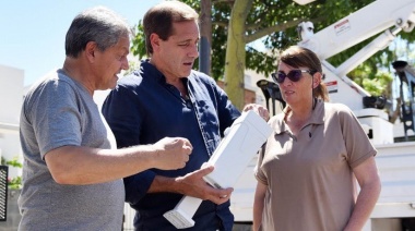 El intendente de La Plata supervisó la instalación de nuevas cámaras de seguridad en La Loma
