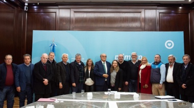 El presidente de Astillero Río Santiago y representantes de la industria naval se reunieron con De Mendiguren: "Esta interacción nos abre muchas esperanzas"