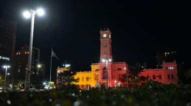 El Palacio Municipal de La Plata se iluminó de naranja para concientizar sobre el TDAH