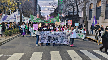 Miles de mujeres marcharon en La Plata por el 10° aniversario del Ni Una Menos
