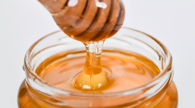 La Anmat prohibió dos marcas de tomate y una de miel